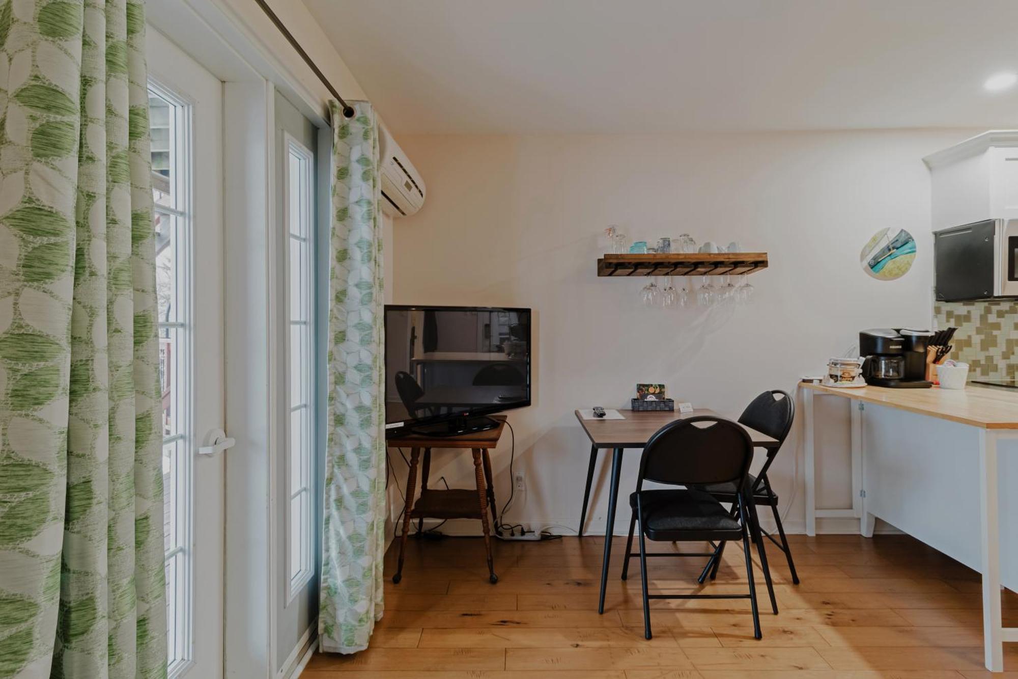 Condo Hotel Magog Orford エクステリア 写真